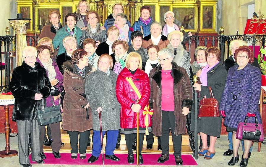 Las mujeres de Baltanás, en la celebración. LUIS ANTONIO CURIEL