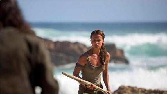 Alicia Vikander se estrena como Lara Croft