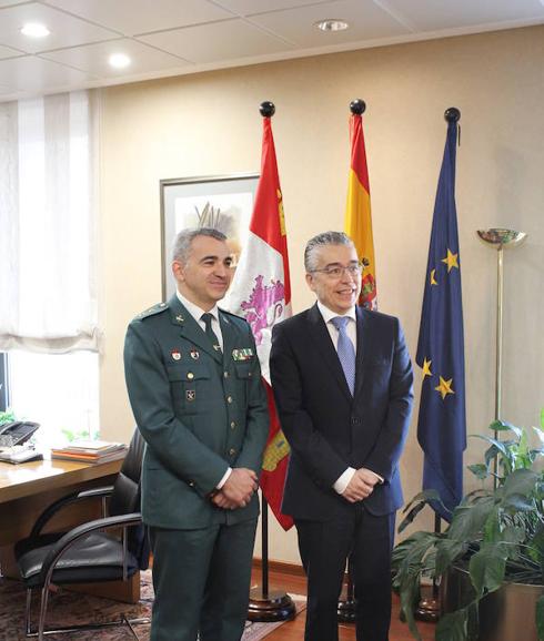 Alfonso Martín Fernández toma el relevo de Miguel Salom al frente de la Comandancia de la Guardia Civil