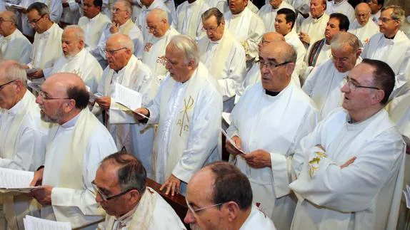 El obispo de Segovia recuerda a las víctimas del terrorismo, las guerras y las catástrofes