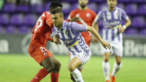 El Pucela tira en Sevilla la posibilidad de luchar por el ascenso