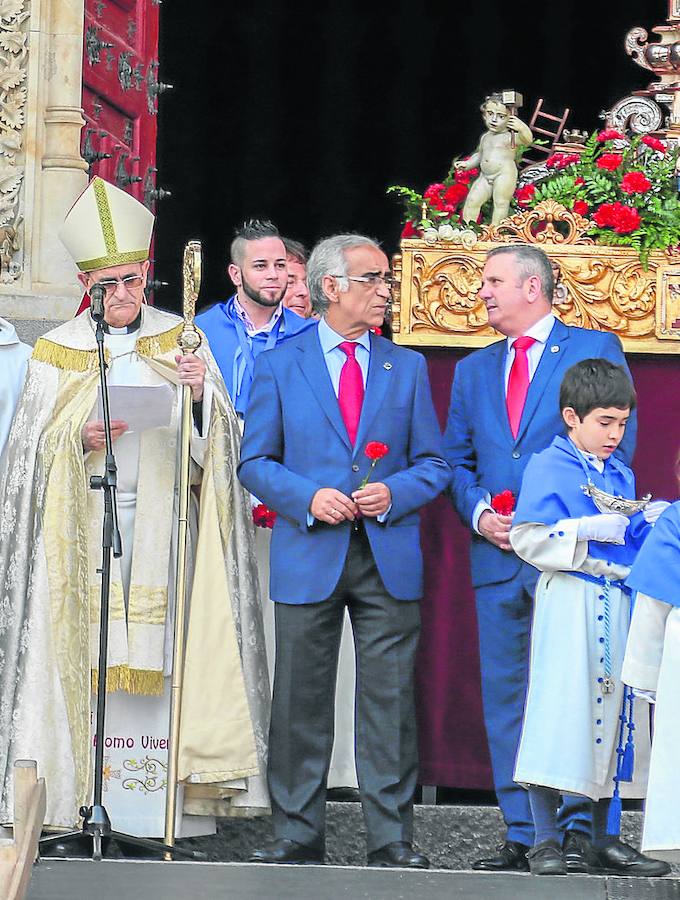 José Adrián Cornejo, ayer en la procesión del Encuentro. 