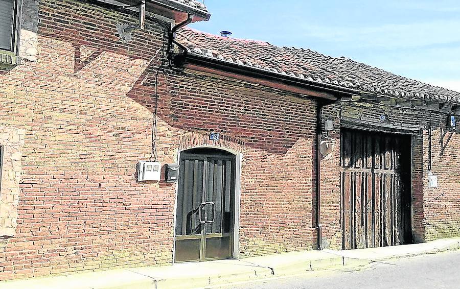 Casa de Villaluenga en la que vivían los rumanos fallecidos. 