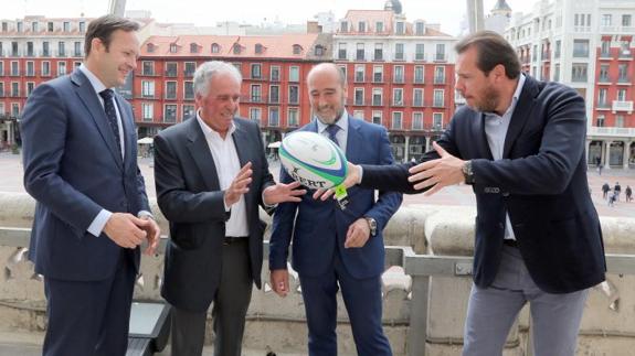 Presentación de la Copa del Rey de Rugby en el Ayuntamiento de Valladolid