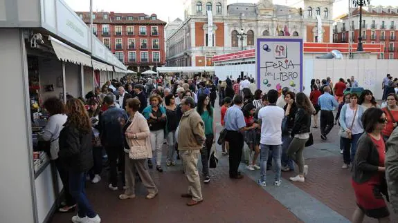 Feria del Libro de Valladolid, el año pasado, en la Plaza Mayor. 