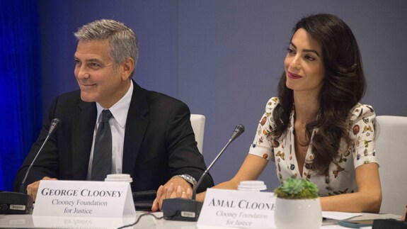 George Clooney y Amal. 