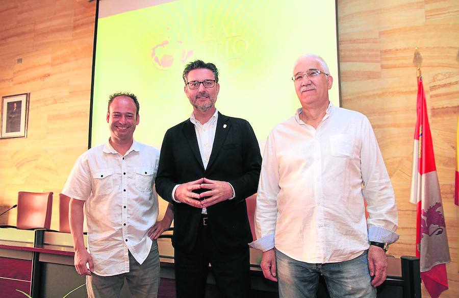 Jorge Vallejo (izquierda), José Luis Vázquez y Pablo Alejandro durante la presentación del torneo.