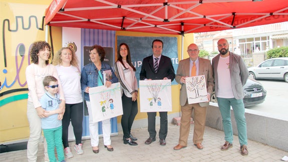 Responsables de Grupo Norte, Pyfano y autoridades en el Desayuno Solidario