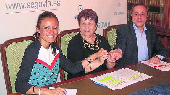 Beatriz Serrano, Clara Luquero y José Bayón. 