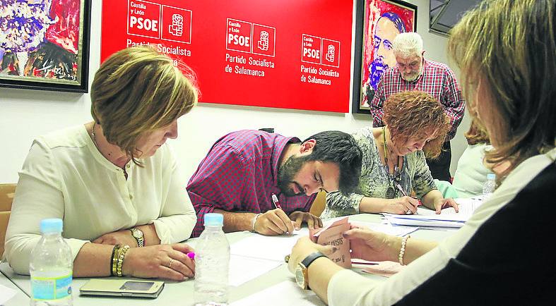 El recuento de los votos delegados en Salamanca. 