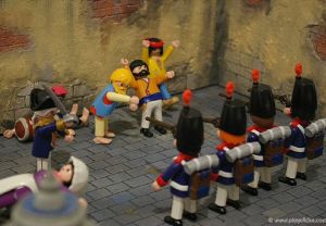 Recreación de los fusilamientos del 2 de mayo con los 'clicks' de Palymobil. / PLAYMOBIL