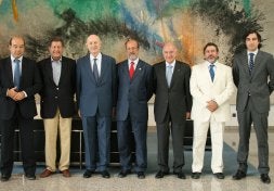 Ángel Expósito, Sami Naïr, Ricardo Díez Hochleitner, Javier León de la Riva, Julio Fermoso, Cris Gabarrón y Santos Villanueva Valentín-Gamazo./ EL NORTE
