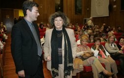 Ricardo Martín y Teresa García, antes de la conferencia. / H. S.