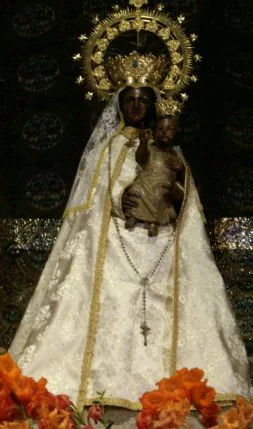 Talla de Nuestra Señora de la Peña de Francia. / Á. DEL POZO