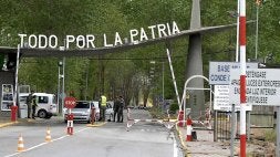 Entrada al cuartel de El Ferral, en San Andrés de Rabanedo, en las inmediaciones de la capital leonesa./ J. CASARES-EFE