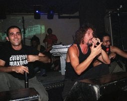 Los integrantes de Macaco en una de sus actuaciones./ R. OTAZO