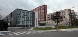 Centro de especialidades del hospital Río Carrión, que se está construyendo junto al viejo edificio. ::
M. FUENTE