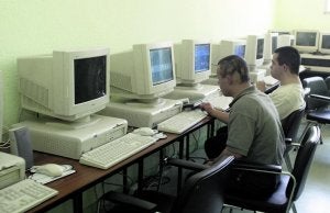 Jóvenes con Síndrome de Down, en informática.:: EL NORTE