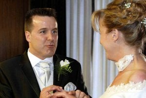 Imagen de archivo de un enlace matrimonial. ::
ICAL