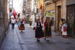 El grupo de Corrales del Vino, en el encuentro de gigantes de Zamora. ::
R. CASADO