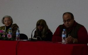 Carmen Díez (centro), con Carmen Quintanilla y el alcalde.
:: S.RODRÍGUEZ