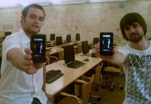 Un palentino idea el segundo videojuego del mundo para invidentes en el móvil