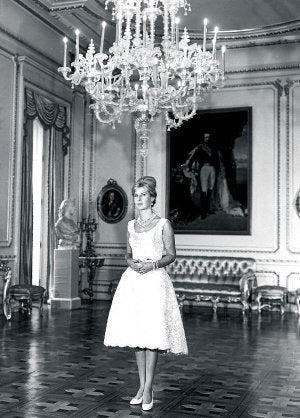 La duquesa de Alba en el Palacio de Liria, en Madrid. ::
EL NORTE