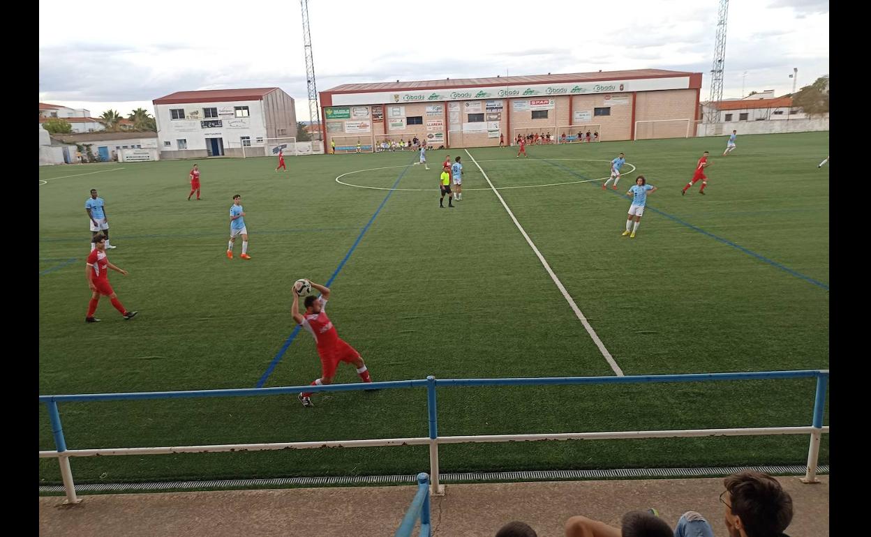 El C.P. Alburquerque cae 1-2 ante el San Jorge
