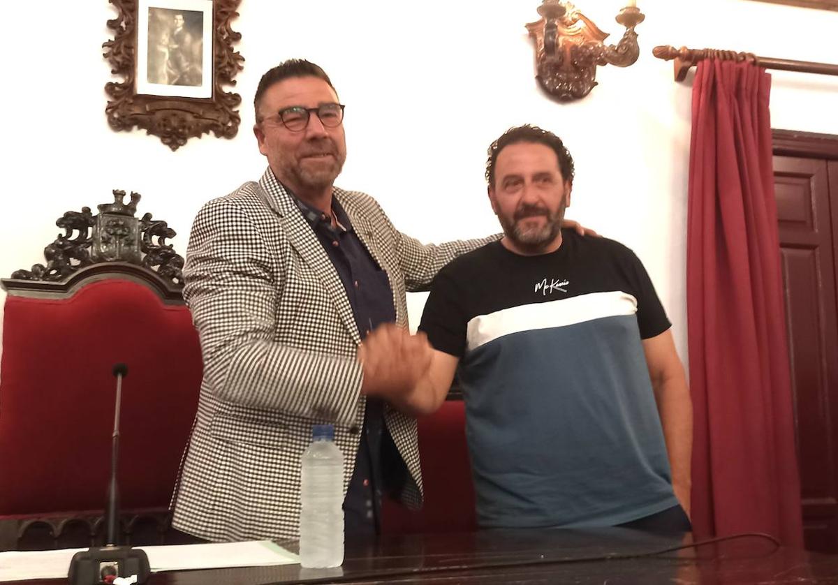 Saludo entre el presidente saliente y el entrante