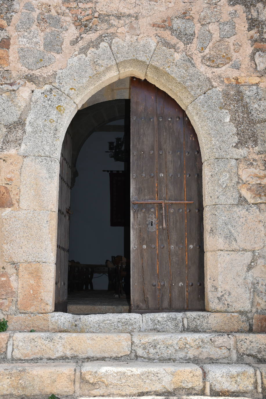Puertas del Castillo de Luna
