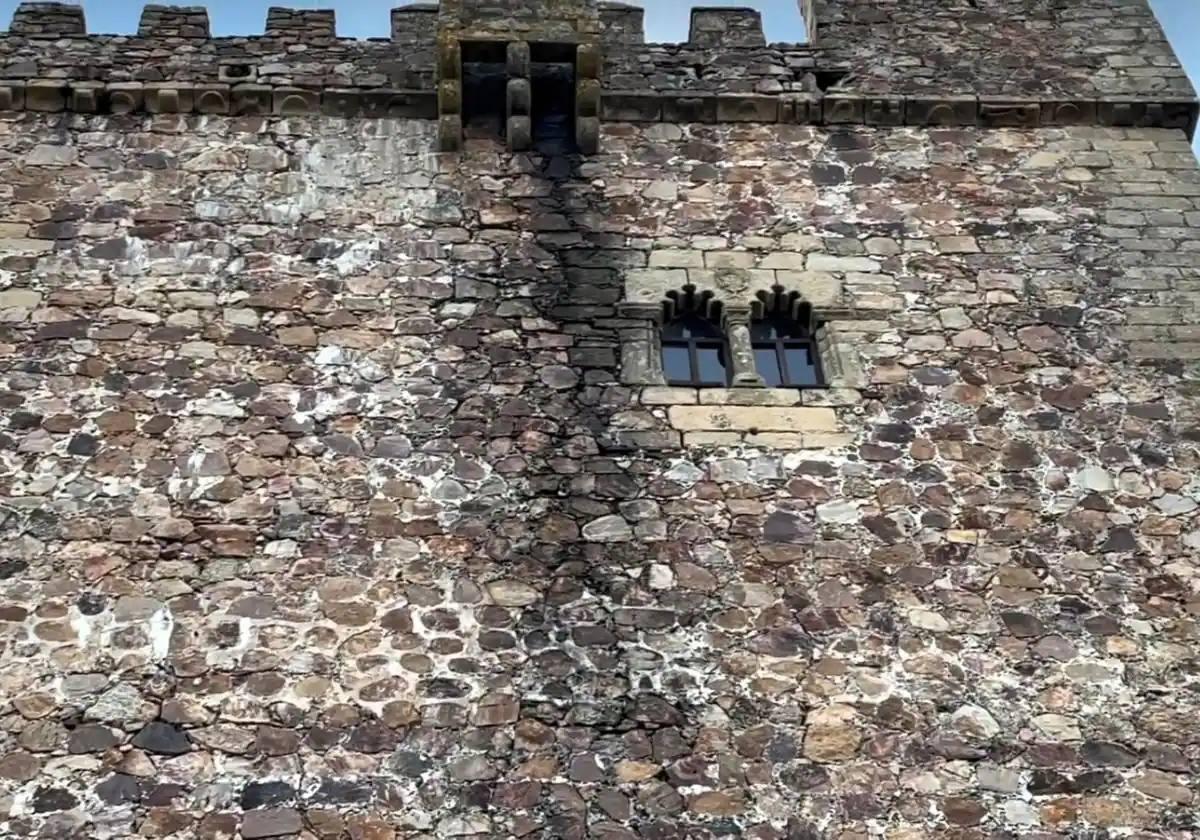 El Castillo de Luna sufre un grave deterioro