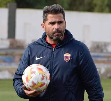 Antonio Castaño en un entreno del Eldense