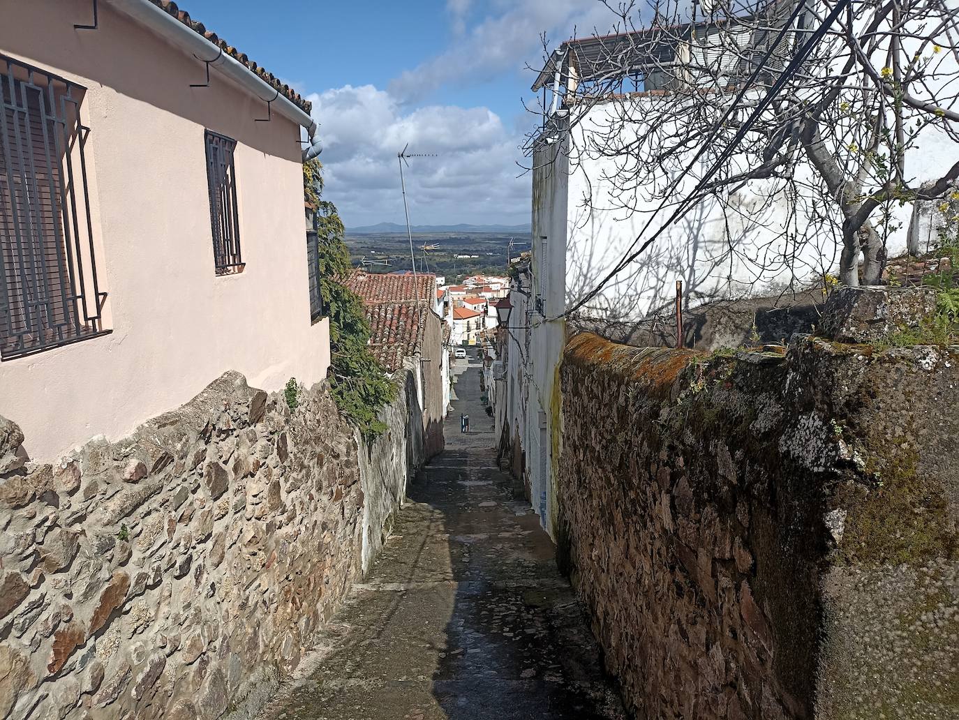Villa Adentro. Paseo por el barrio gótico judío