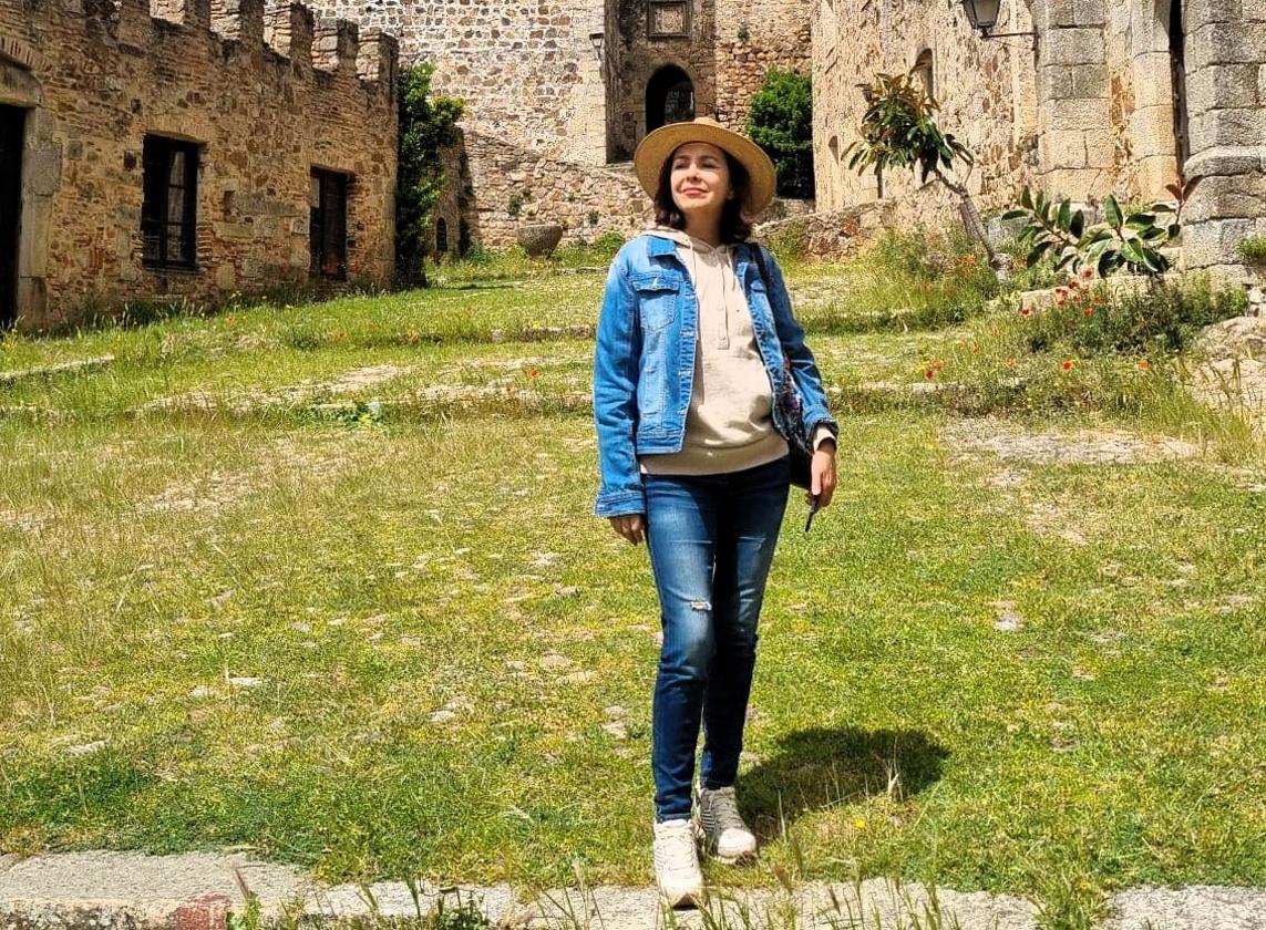 Isabel Gemio visita el Castillo de Luna