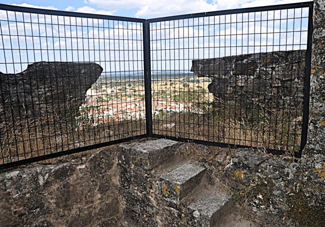 Estado lamentable también del interior del castillo