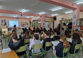 Alumnos en una de las actividades del centro educativo.