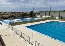 Imagen de las piscinas esta misma semana, ya llenas de agua.