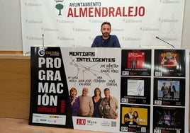Domingo Cruz, concejal de Cultura, presentó la programación de mayo.