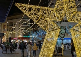 El Consistorio quiere incentivar la decloración particular de fachadas y calles esta Navidad