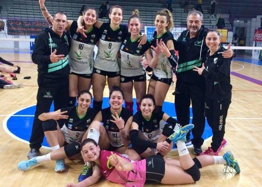 El Extremadura Arroyo se exhibe ante el Aguere la Laguna (0-3) y retoma el liderato