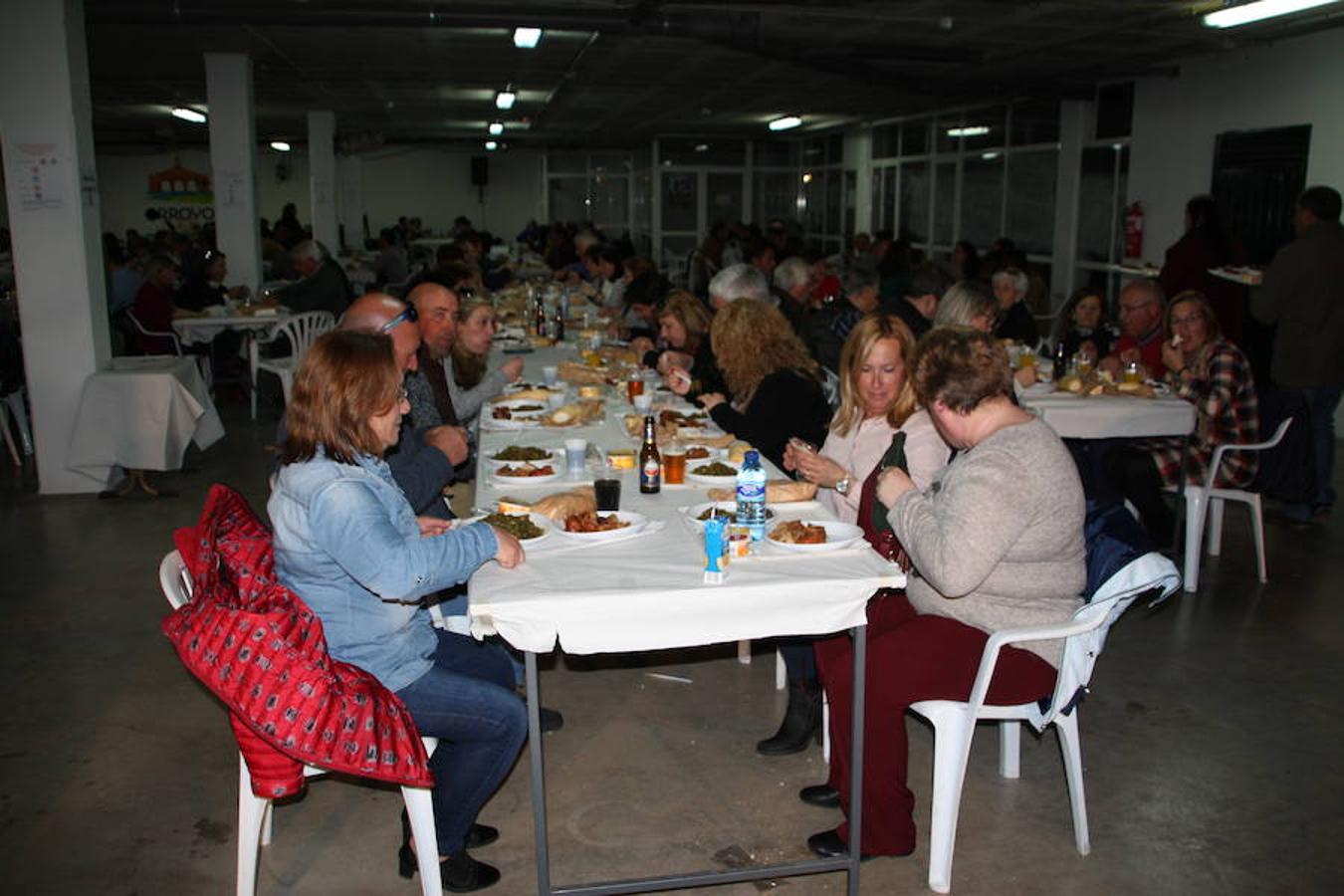 Degustación popular de coles con buche