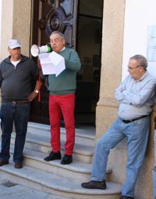 Imagen secundaria 2 - Arroyo volvió a echarse a la calle por la defensa de las pensiones