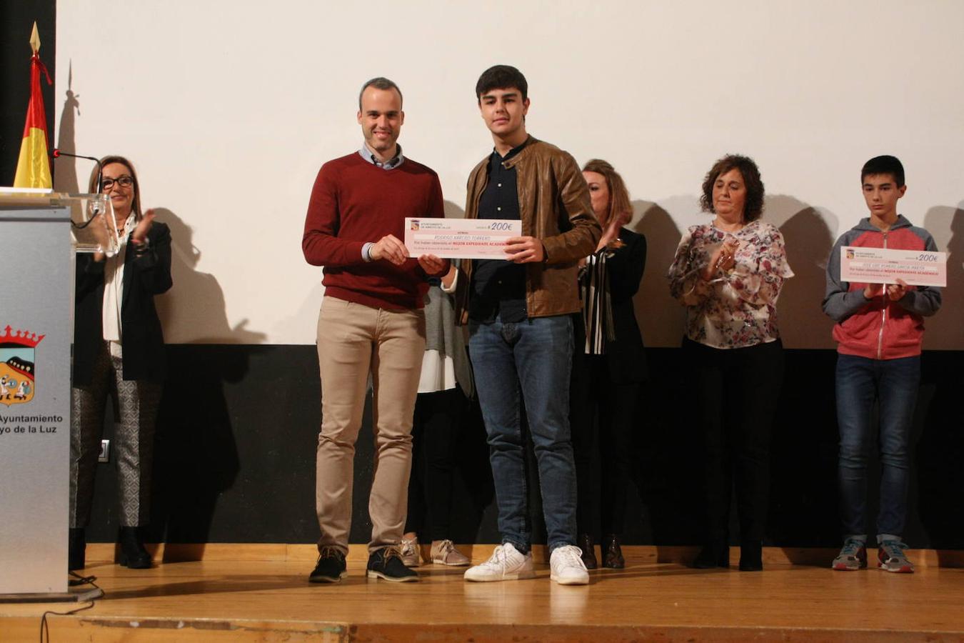 Premios a los mejores expedientes del curso 2019-2020. 