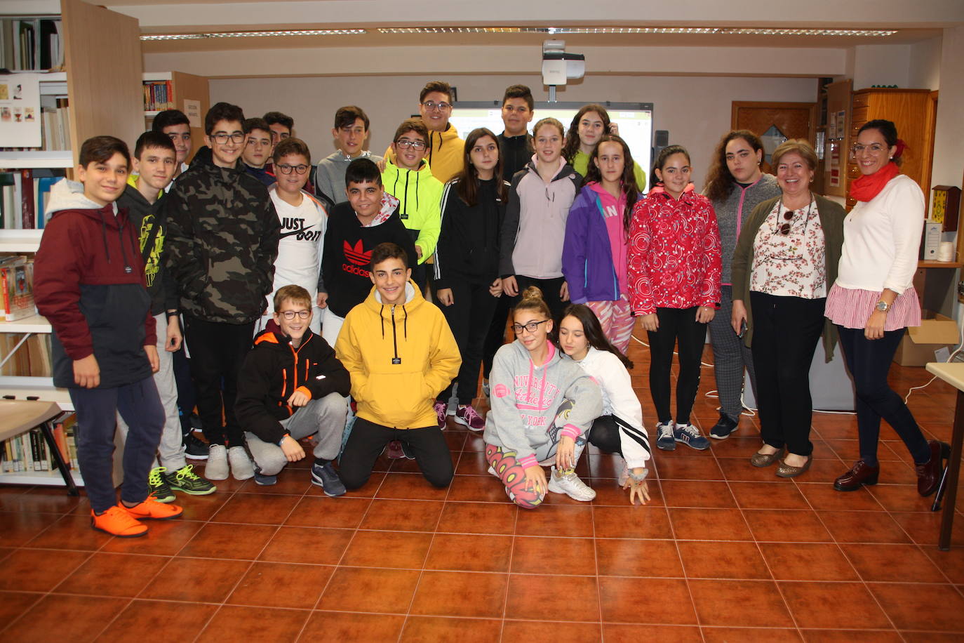 Imagen principal - Segundo curso en realizar la visita. 