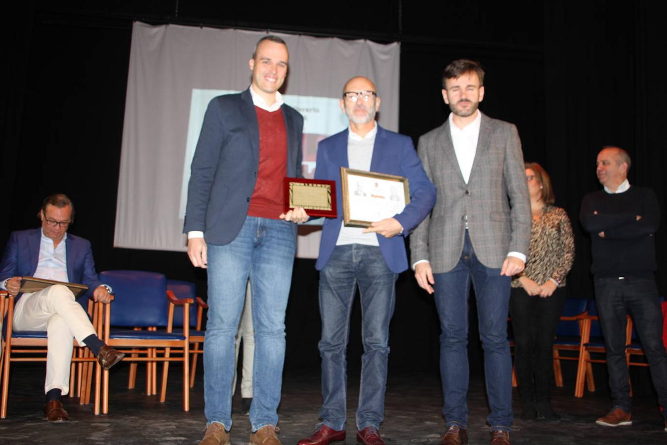 Fernando Molero Campos, premiado en el Certamen en la sección Premio Denuncia Social en Narraciones Breves por 'Más golpes te da la vida'.