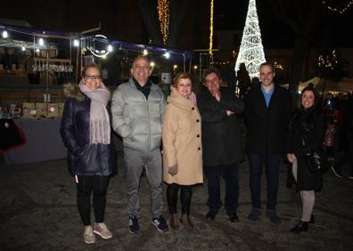 Imagen secundaria 1 - Mercado navideño. 