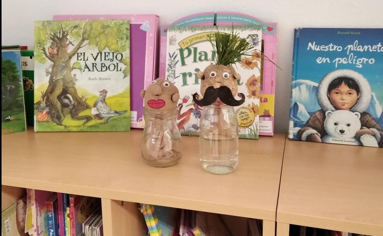 'Potatos' creados por la biblioteca arroyana. 