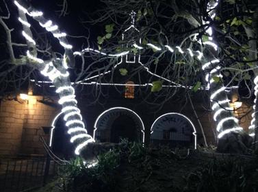 Imagen secundaria 1 - Nueva iluminación de la ermita. 