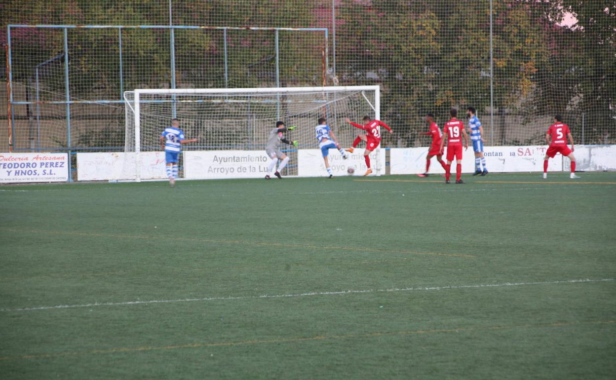El Arroyo vuelve a enfrentarse hoy al Cacereño