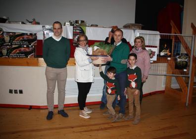 Imagen secundaria 1 - Baile y sorteo. 